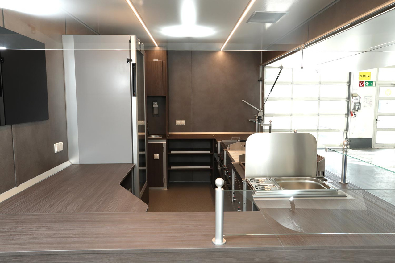 Mobil BORCO HÖHNS - Zelfrijdende verkoopwagen: afbeelding 2 Mobil BORCO HÖHNS - Zelfrijdende verkoopwagen: afbeelding 2