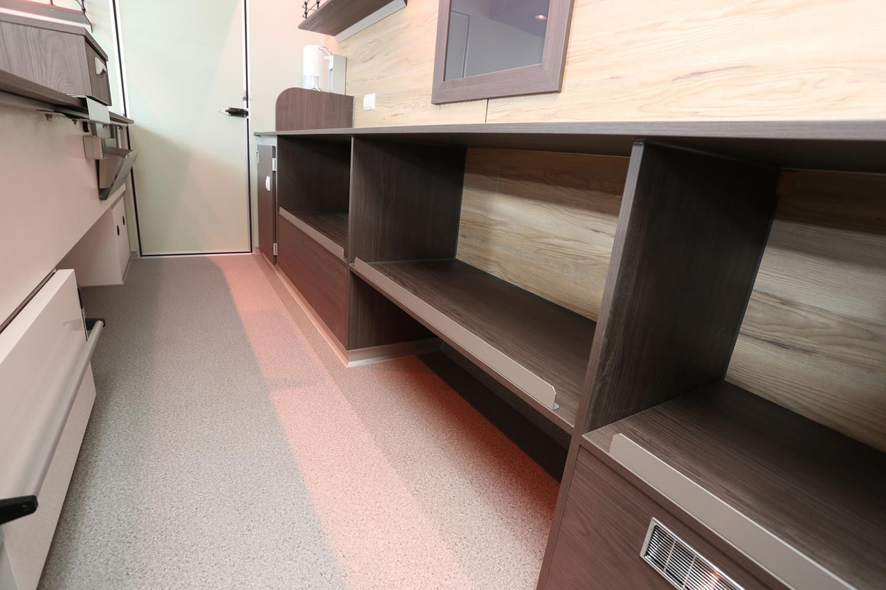 Mobil BORCO HÖHNS - Zelfrijdende verkoopwagen: afbeelding 4 Mobil BORCO HÖHNS - Zelfrijdende verkoopwagen: afbeelding 4