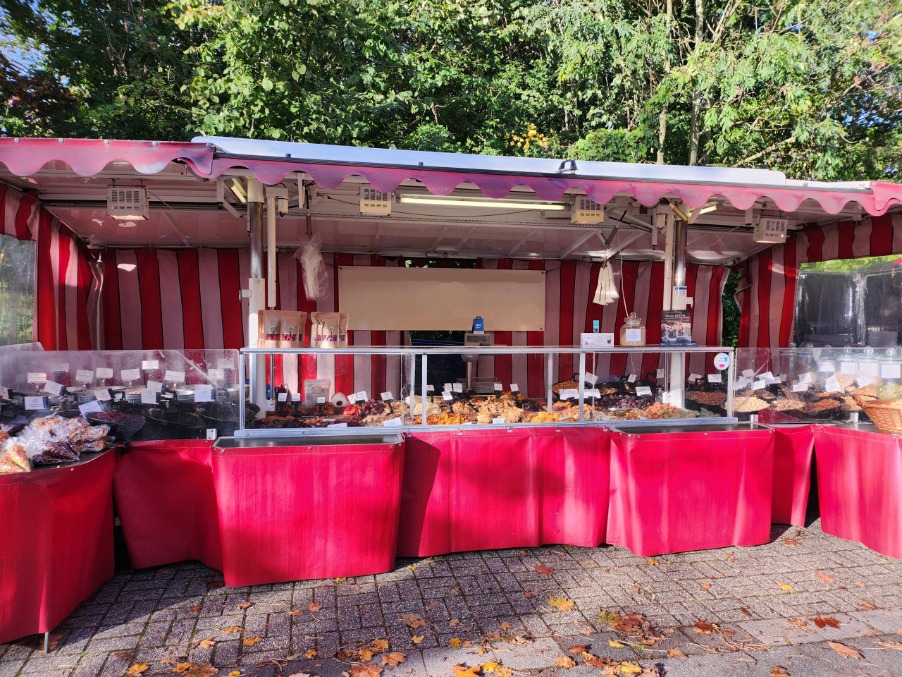 Verkaufsanhänger Alf - Verkoopwagen: afbeelding 2 Verkaufsanhänger Alf - Verkoopwagen: afbeelding 2