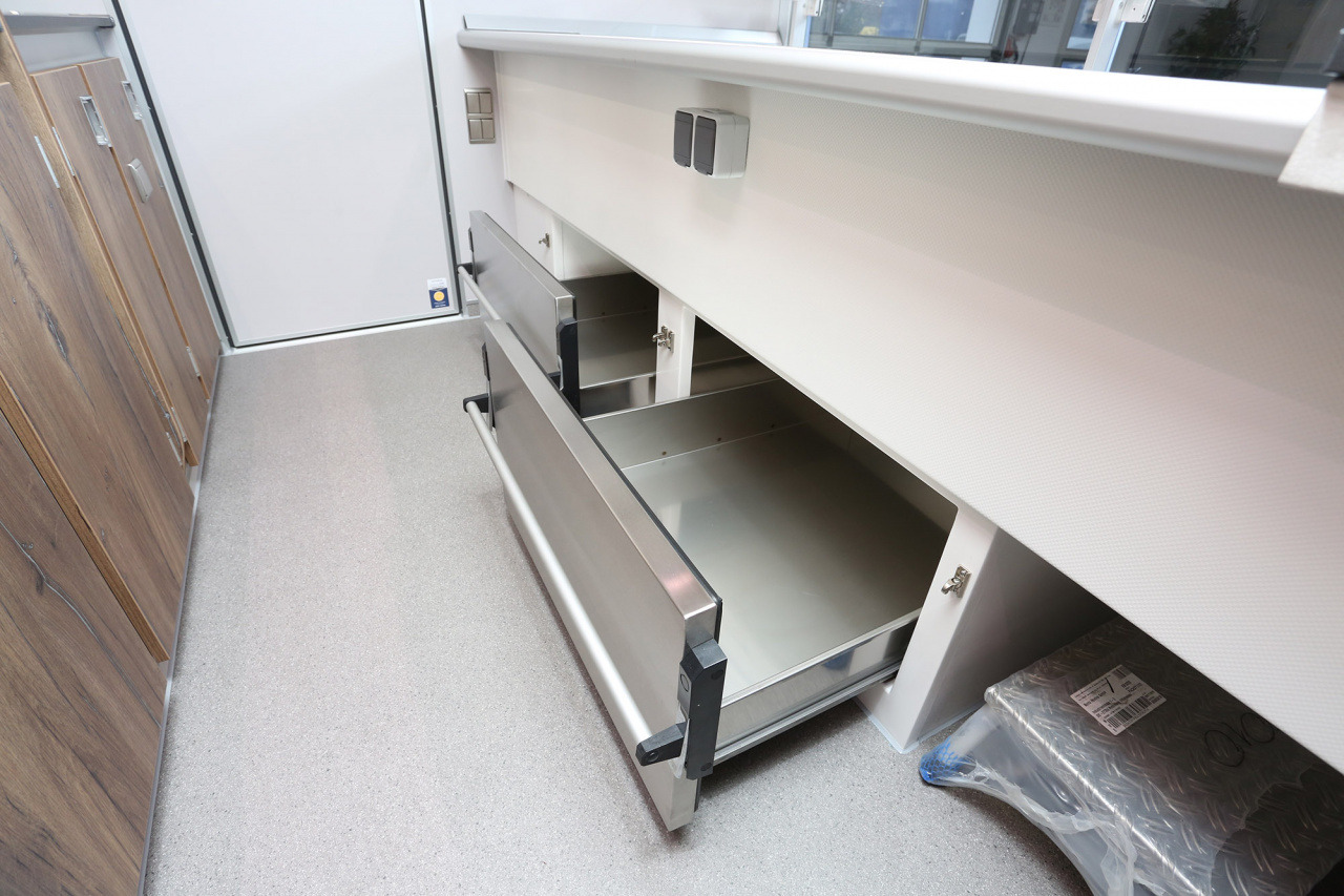 Verkaufsanhänger BORCO HÖHNS - Verkoopwagen: afbeelding 4 Verkaufsanhänger BORCO HÖHNS - Verkoopwagen: afbeelding 4