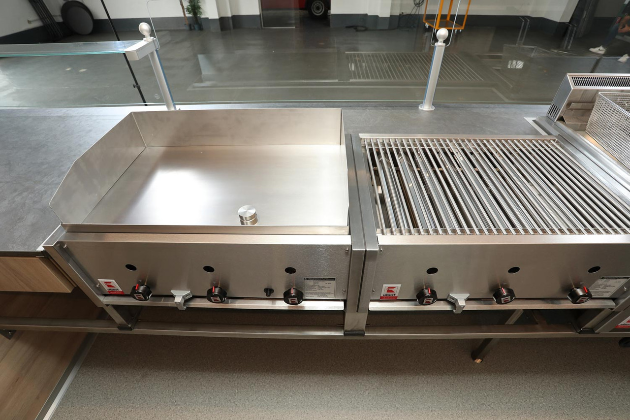 Verkaufsanhänger BORCO HÖHNS - Verkoopwagen: afbeelding 5 Verkaufsanhänger BORCO HÖHNS - Verkoopwagen: afbeelding 5