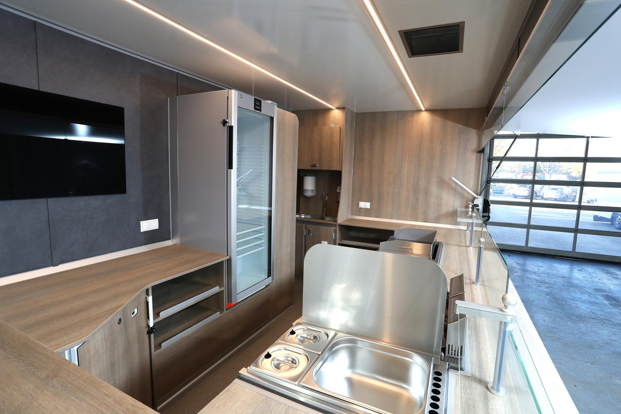 Wochenmarktmobil BORCO HÖHNS - Zelfrijdende verkoopwagen: afbeelding 3 Wochenmarktmobil BORCO HÖHNS - Zelfrijdende verkoopwagen: afbeelding 3