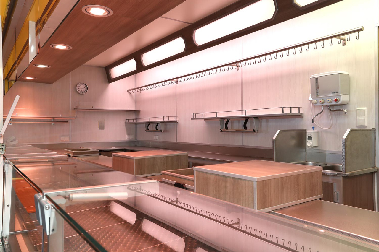 Wochenmarktmobil Esselmann - Zelfrijdende verkoopwagen: afbeelding 3 Wochenmarktmobil Esselmann - Zelfrijdende verkoopwagen: afbeelding 3