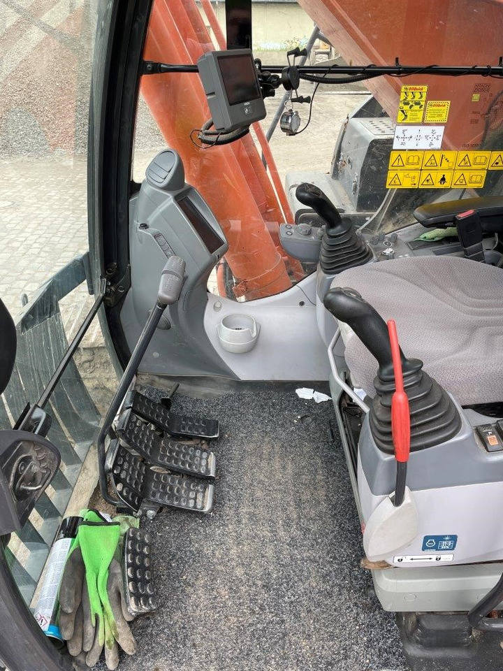 HITACHI ZX350 LCN - 6 - Rupsgraafmachine: afbeelding 4 HITACHI ZX350 LCN - 6 - Rupsgraafmachine: afbeelding 4