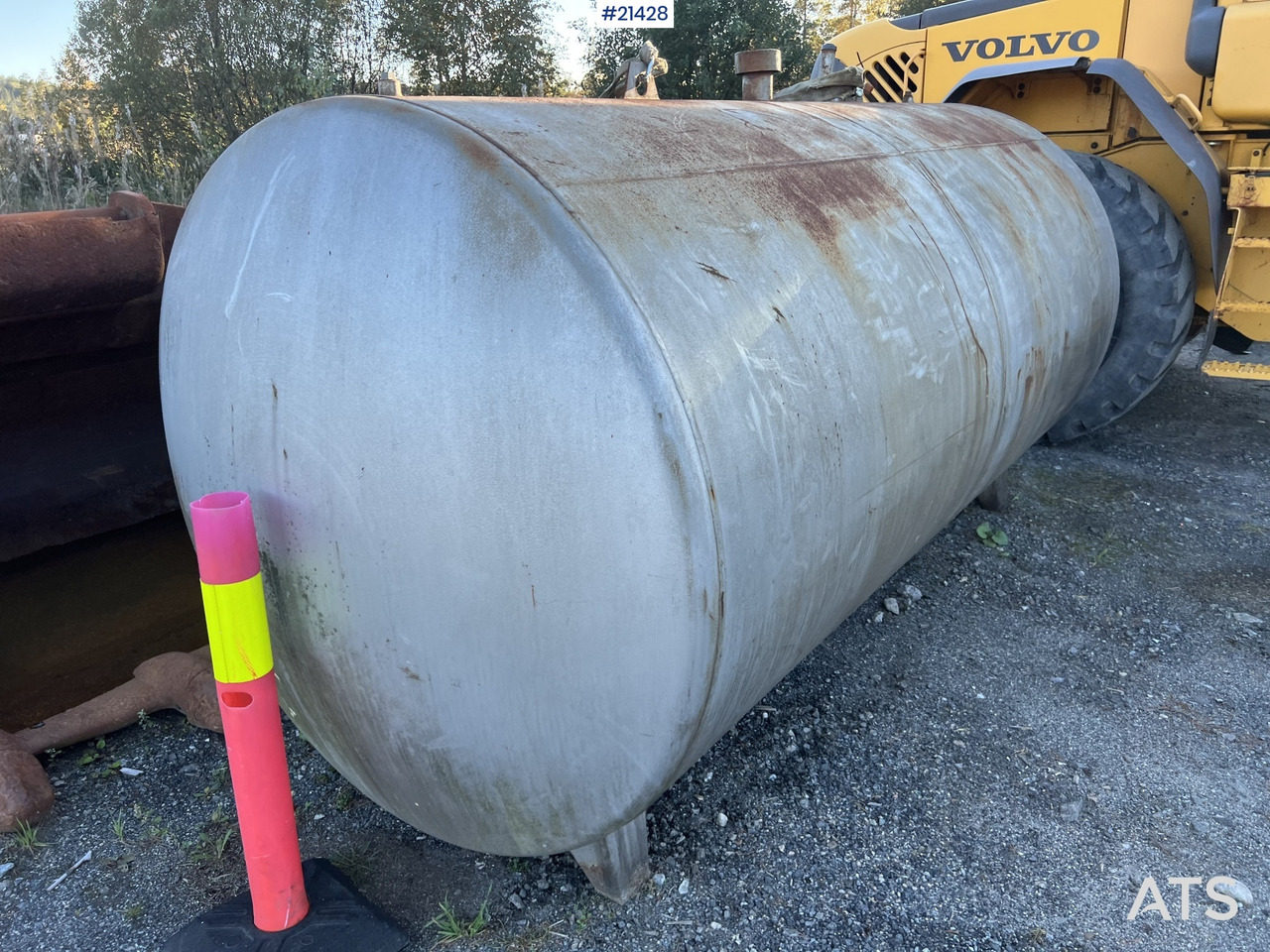 6000 liter diesel tank m/ pumpe og teller - Opslagtank: afbeelding 4 6000 liter diesel tank m/ pumpe og teller - Opslagtank: afbeelding 4