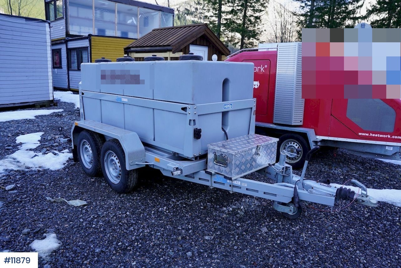 Respo boggihenger med Hilltip Spray striker vannvogn - Aanhangwagen: afbeelding 1 Respo boggihenger med Hilltip Spray striker vannvogn - Aanhangwagen: afbeelding 1