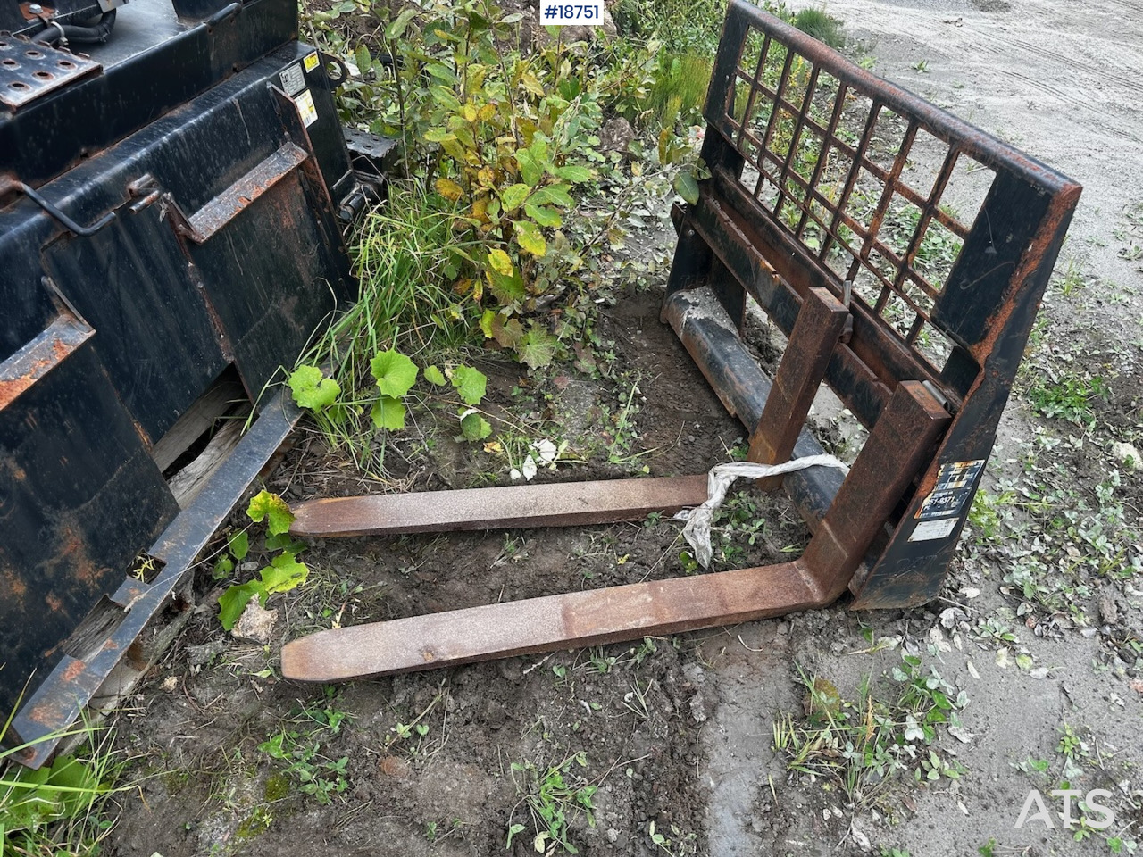 Caterpillar Pallegaffler - Bouwmachine: afbeelding 1 Caterpillar Pallegaffler - Bouwmachine: afbeelding 1