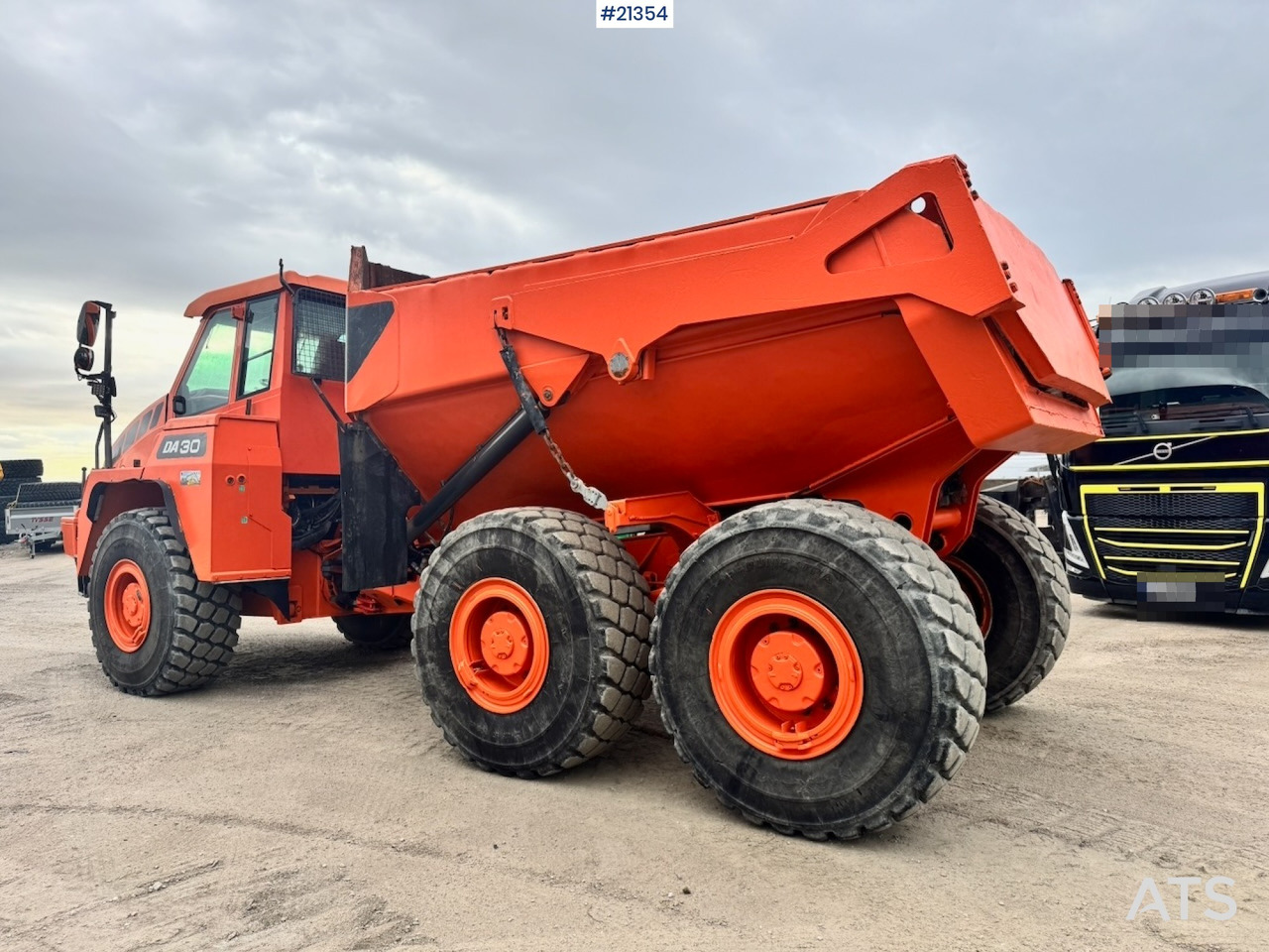 Doosan DA30 - Kiepwagen met knikbesturing: afbeelding 4 Doosan DA30 - Kiepwagen met knikbesturing: afbeelding 4