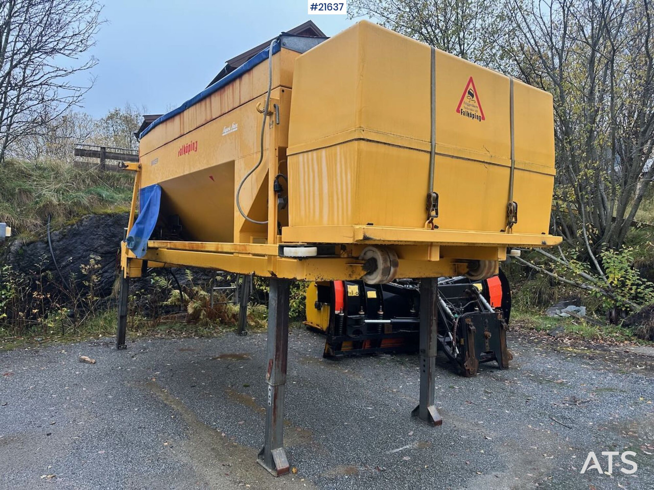 Falköping 2010 Falköping mixer C-7 - Zout/ Zandstrooier: afbeelding 2 Falköping 2010 Falköping mixer C-7 - Zout/ Zandstrooier: afbeelding 2