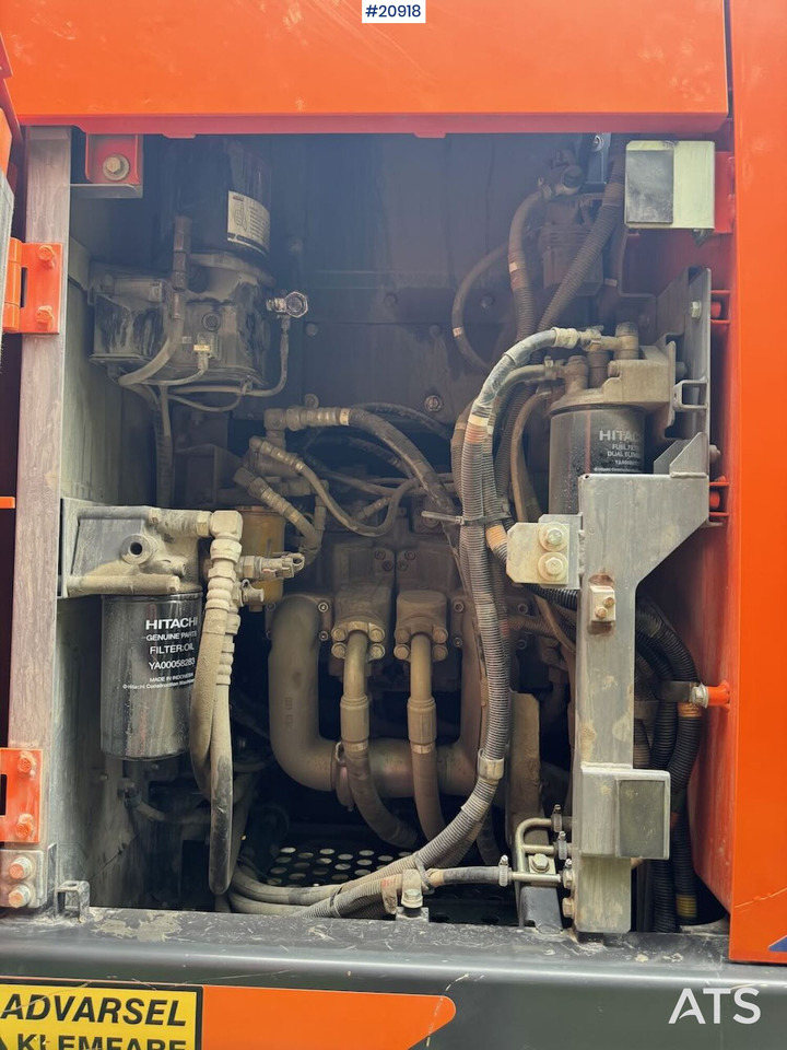 Rupsgraafmachine Hitachi ZX225: afbeelding 17