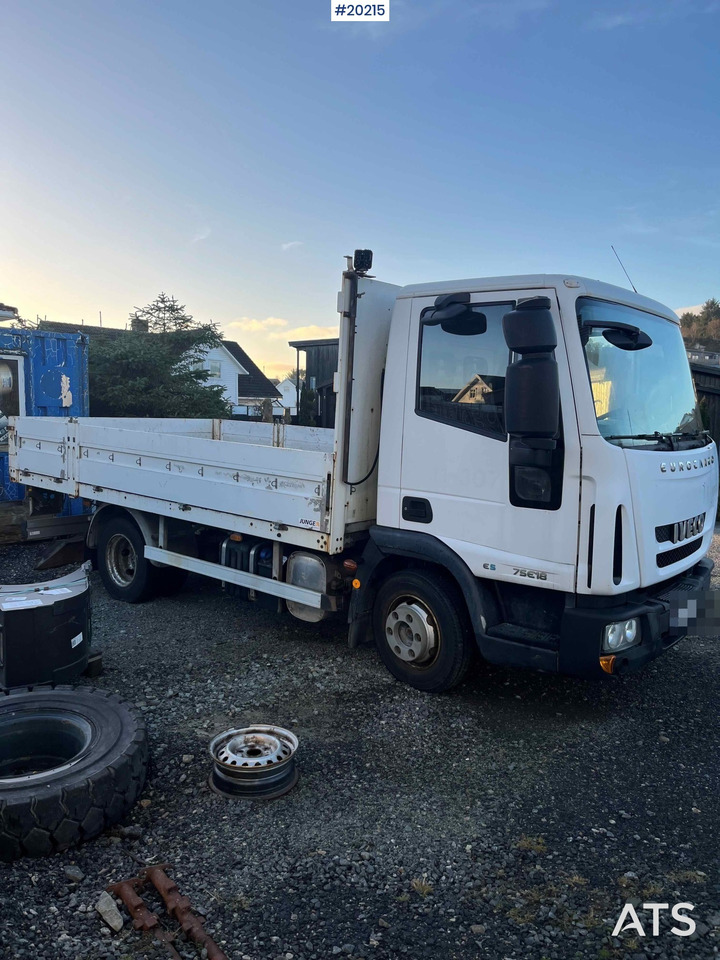 Iveco EUROCARGO - Vrachtwagen met open laadbak: afbeelding 3 Iveco EUROCARGO - Vrachtwagen met open laadbak: afbeelding 3