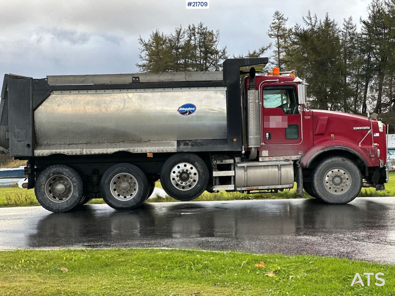 Kenworth 2005 KENWORTH T800 tippbil 8x4 m/ Rhodes påbygg, kompressor, vibrator i kassen. Høy lasteevne! SE VIDEO. - Kipper vrachtwagen: afbeelding 2 Kenworth 2005 KENWORTH T800 tippbil 8x4 m/ Rhodes påbygg, kompressor, vibrator i kassen. Høy lasteevne! SE VIDEO. - Kipper vrachtwagen: afbeelding 2