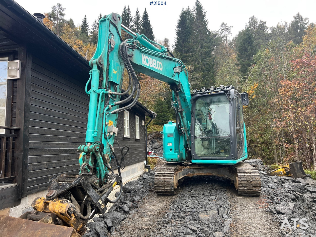 Kobelco Sk75SR-3E gravemaskin m/ pusseskuffe, rototilt og graveskuffe - Rupsgraafmachine: afbeelding 5 Kobelco Sk75SR-3E gravemaskin m/ pusseskuffe, rototilt og graveskuffe - Rupsgraafmachine: afbeelding 5