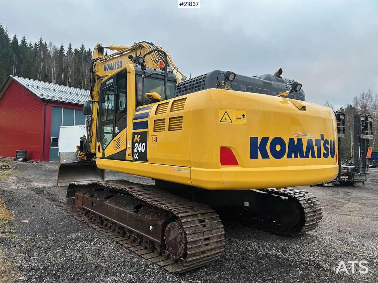 Komatsu PC240LC-11E0 Beltegraver m/ Rotortilt og Pusseskuffe - Rupsgraafmachine: afbeelding 3 Komatsu PC240LC-11E0 Beltegraver m/ Rotortilt og Pusseskuffe - Rupsgraafmachine: afbeelding 3