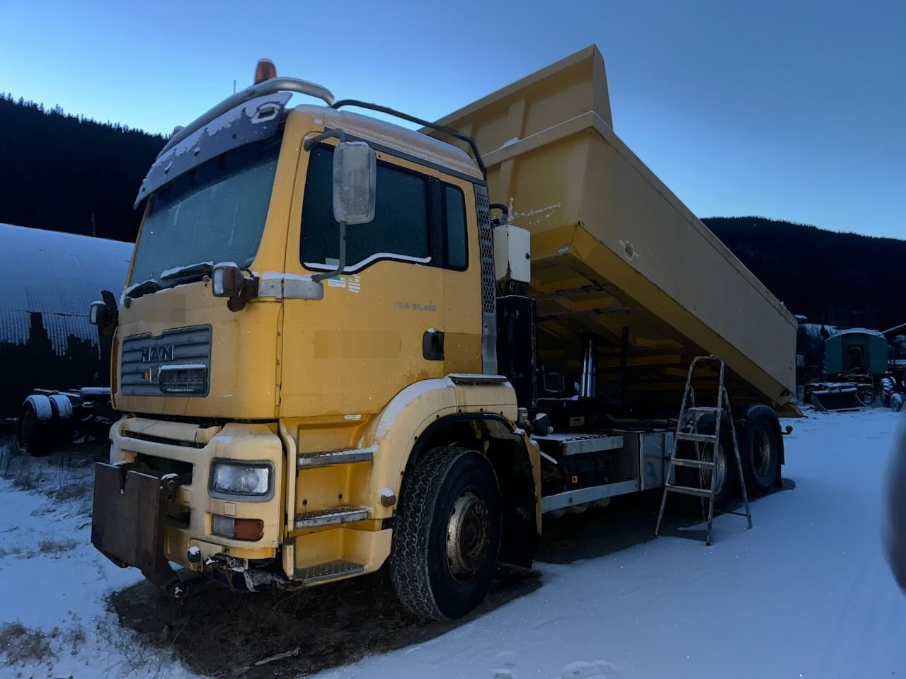MAN TGA 28.410 6x2 Brøyterigget Tippbil. Rep objekt. - Kipper vrachtwagen: afbeelding 2 MAN TGA 28.410 6x2 Brøyterigget Tippbil. Rep objekt. - Kipper vrachtwagen: afbeelding 2
