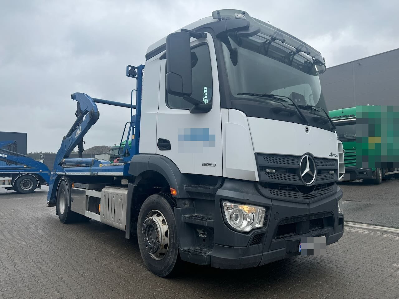 Mercedes Antos 1833 - Portaalarmsysteem vrachtwagen: afbeelding 1 Mercedes Antos 1833 - Portaalarmsysteem vrachtwagen: afbeelding 1