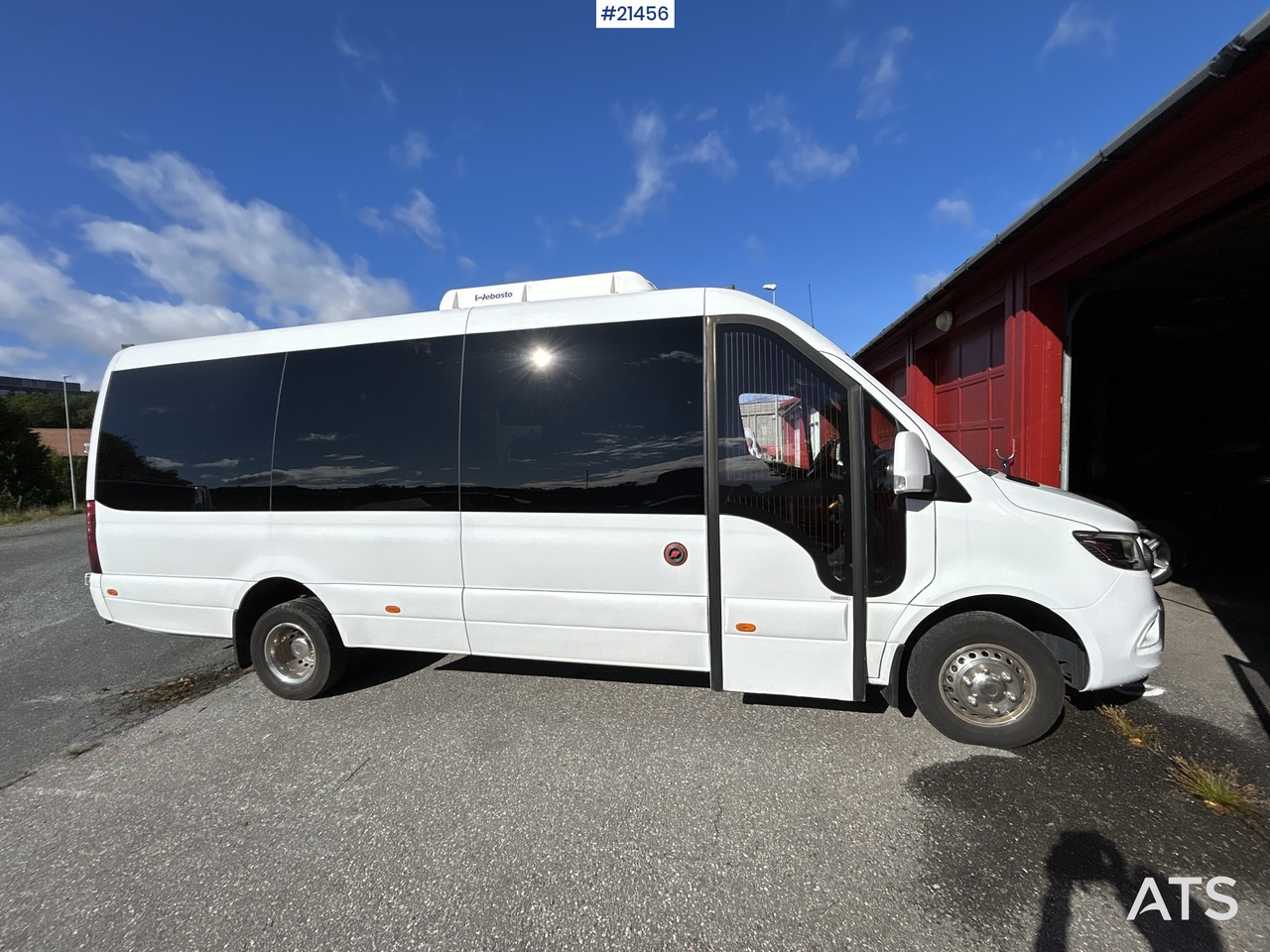Mercedes Sprinter 519 m/ 16+1 seteplasser og 3 rullestolbrukere - Minibus, Personenvervoer: afbeelding 1 Mercedes Sprinter 519 m/ 16+1 seteplasser og 3 rullestolbrukere - Minibus, Personenvervoer: afbeelding 1