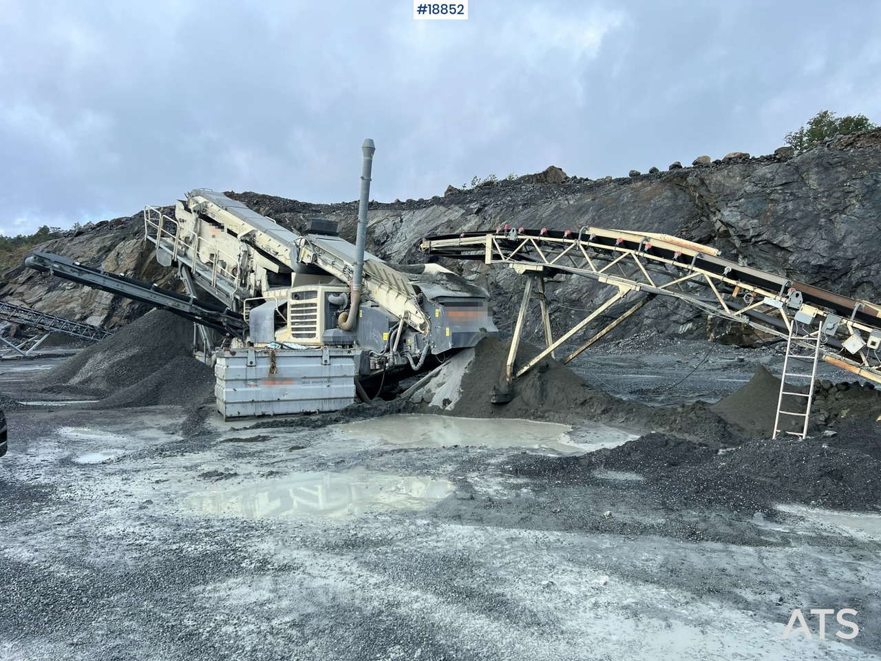 Metso Lokotrack LT220D Finknuser m/ sikt, matekasse og transportbånd - Mobiele breker: afbeelding 5 Metso Lokotrack LT220D Finknuser m/ sikt, matekasse og transportbånd - Mobiele breker: afbeelding 5