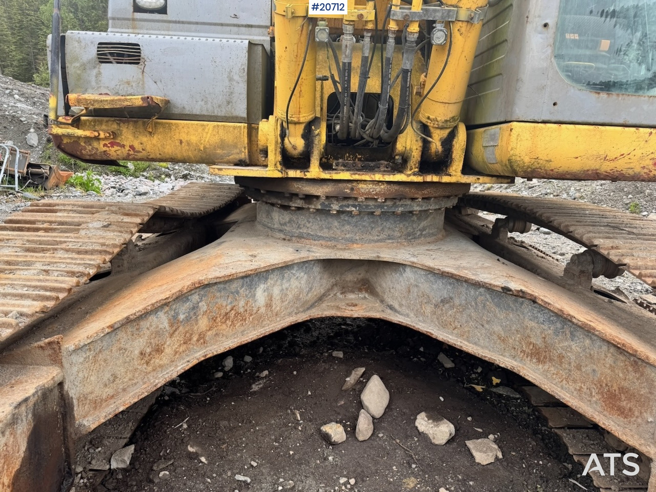 Graafmachine New Holland kobelco E305B: afbeelding 8