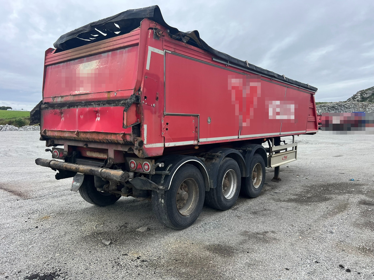 Fliegl Fahrzeugbau - Oplegger, Asfaltmachine: afbeelding 2 Fliegl Fahrzeugbau - Oplegger, Asfaltmachine: afbeelding 2