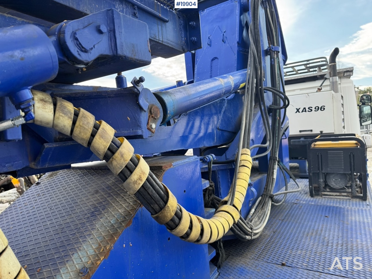 Vrachtwagen hoogwerker Scania P114: afbeelding 36 Vrachtwagen hoogwerker Scania P114: afbeelding 36