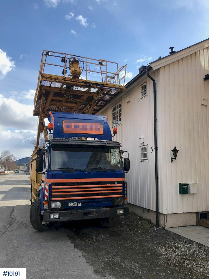 Scania P93 - Vrachtwagen hoogwerker: afbeelding 2 Scania P93 - Vrachtwagen hoogwerker: afbeelding 2