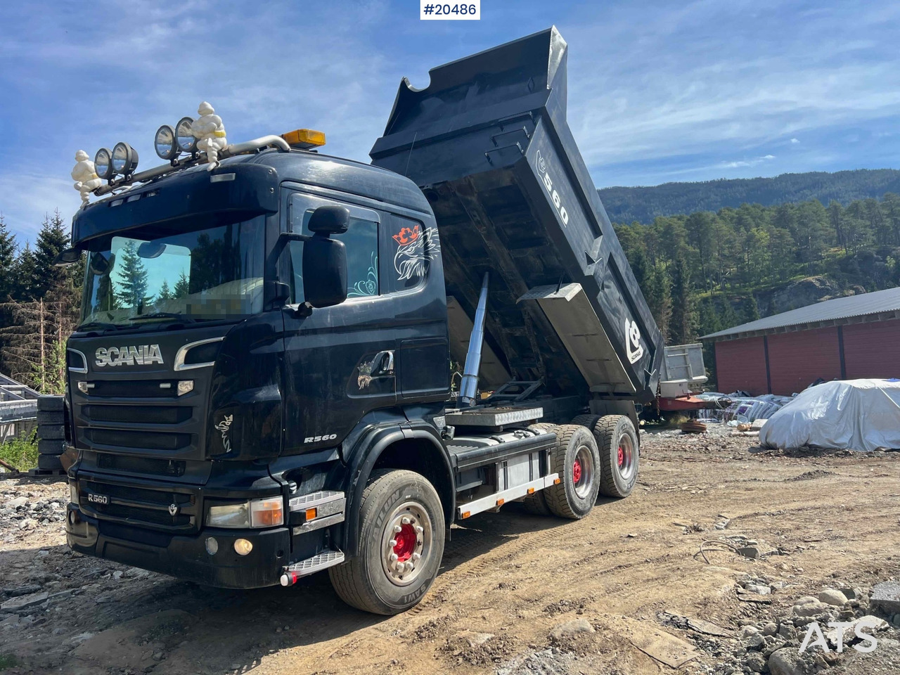 Scania R560 - Kipper vrachtwagen: afbeelding 2 Scania R560 - Kipper vrachtwagen: afbeelding 2