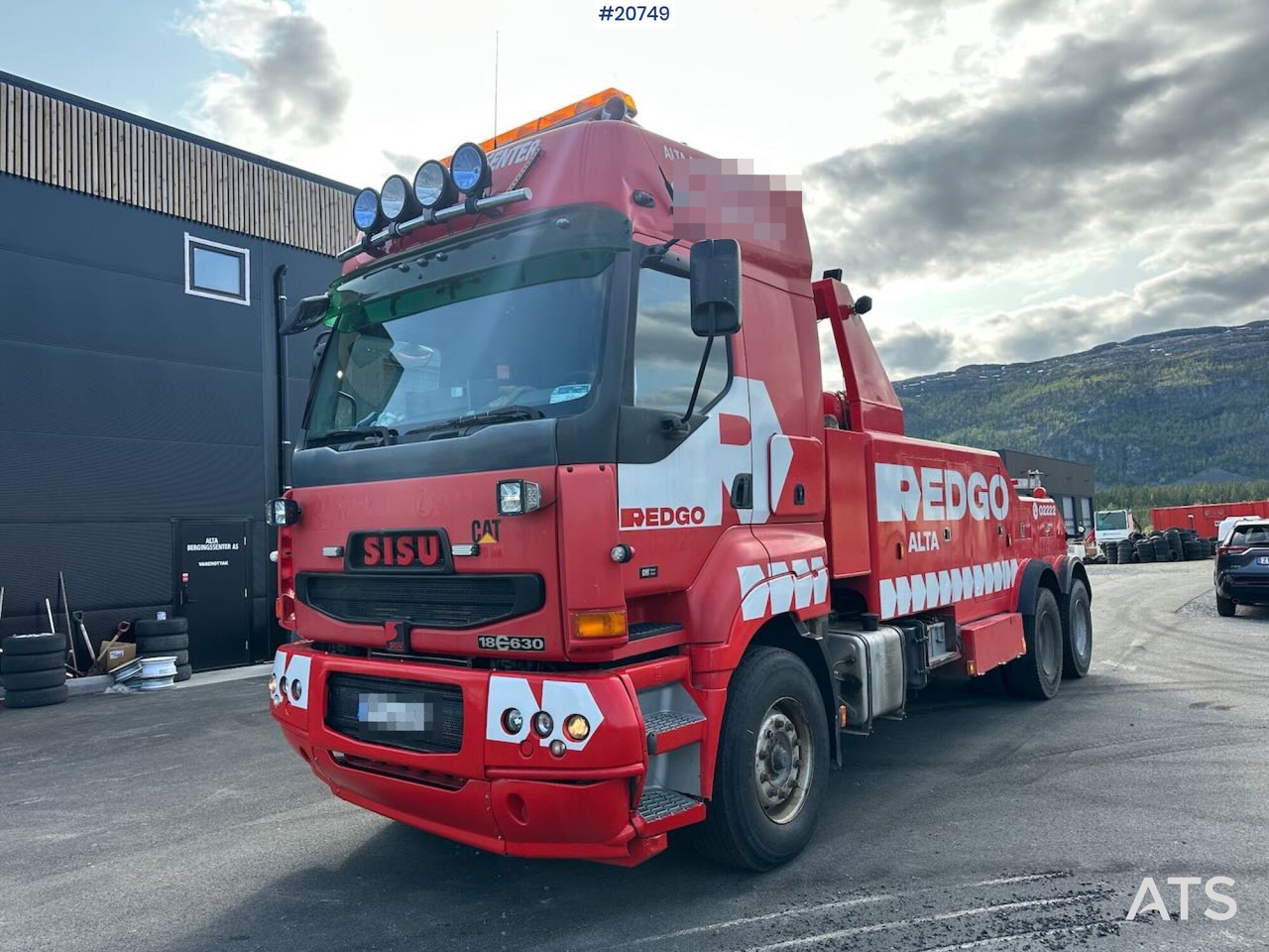 Sisu E18M 6x4 tungberger m/ EKA påbygg og kjettinger. SE VIDEO - Bergingsvoertuig: afbeelding 1 Sisu E18M 6x4 tungberger m/ EKA påbygg og kjettinger. SE VIDEO - Bergingsvoertuig: afbeelding 1