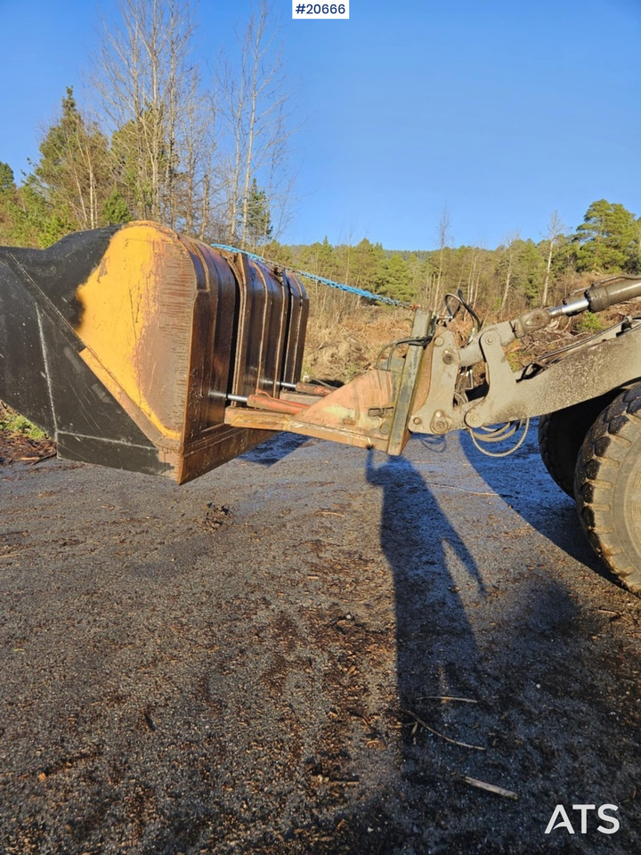 Skuffe Høytipp skuffe til Hjullaster. 5,8m3. - Voorladerbak voor Bouwmachine: afbeelding 3 Skuffe Høytipp skuffe til Hjullaster. 5,8m3. - Voorladerbak voor Bouwmachine: afbeelding 3