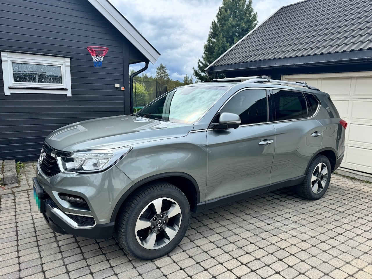 Ssangyong REXTON - Personenwagen: afbeelding 2 Ssangyong REXTON - Personenwagen: afbeelding 2
