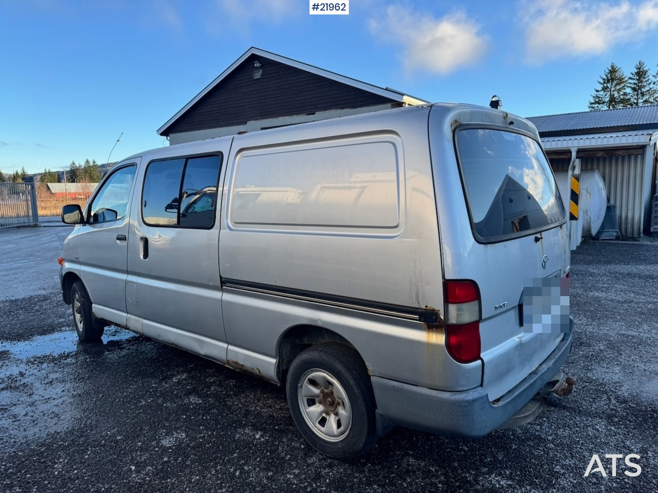 Toyota HIACE - Gesloten bestelwagen: afbeelding 3 Toyota HIACE - Gesloten bestelwagen: afbeelding 3