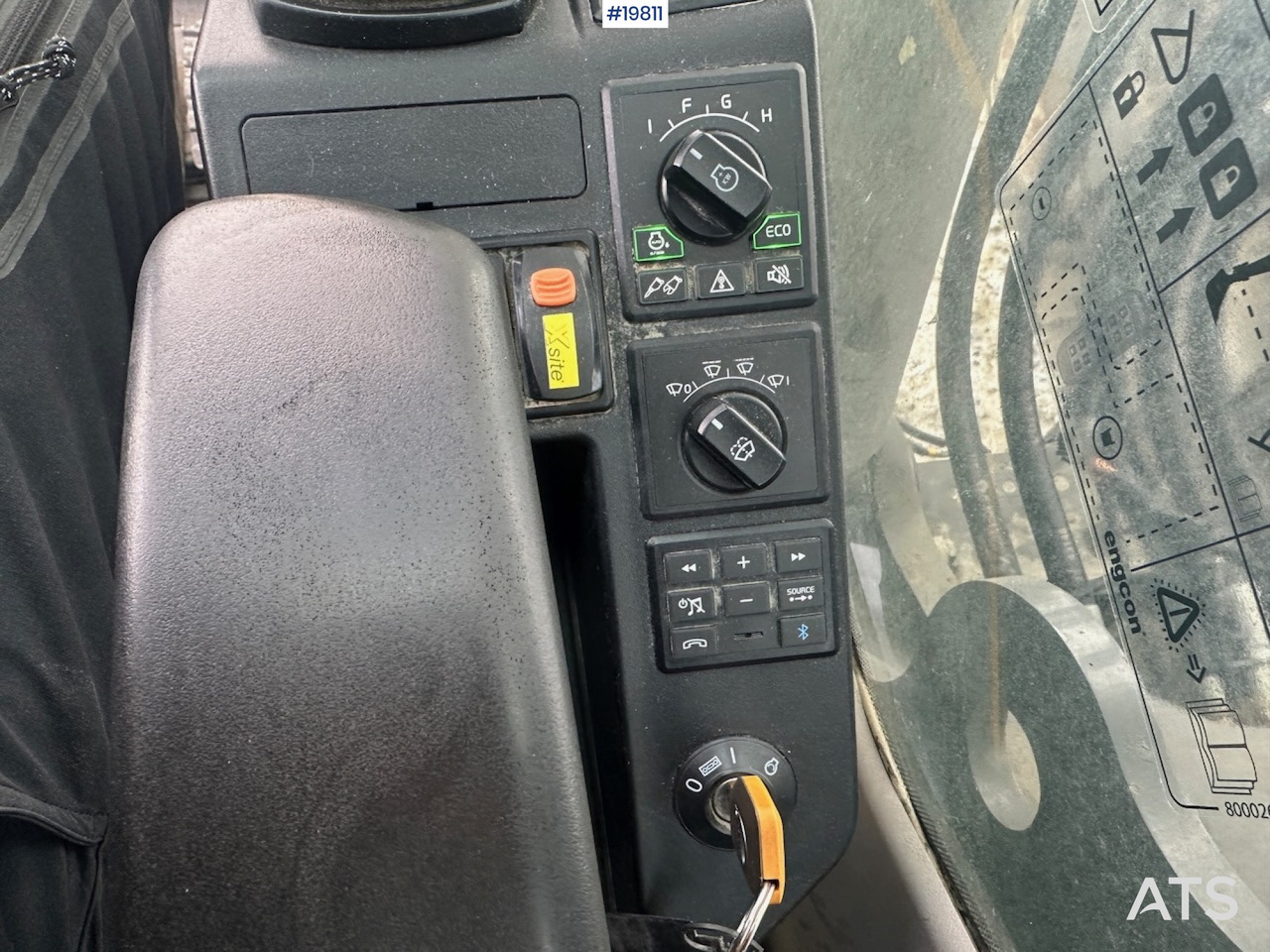 Graafmachine Volvo EC300 EL: afbeelding 41 Graafmachine Volvo EC300 EL: afbeelding 41