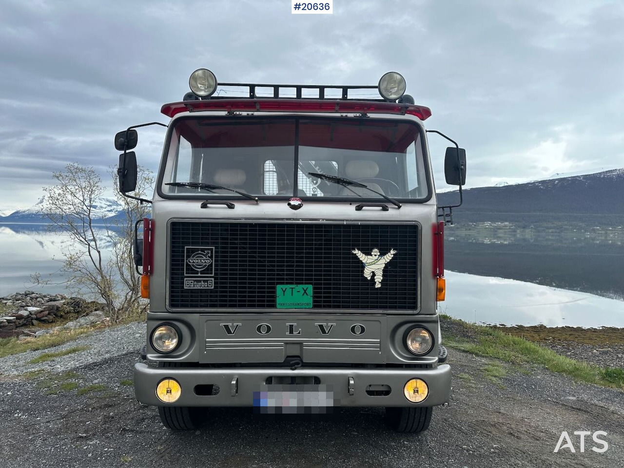 Volvo F89 46 - Vrachtwagen met open laadbak, Kraanwagen: afbeelding 3 Volvo F89 46 - Vrachtwagen met open laadbak, Kraanwagen: afbeelding 3