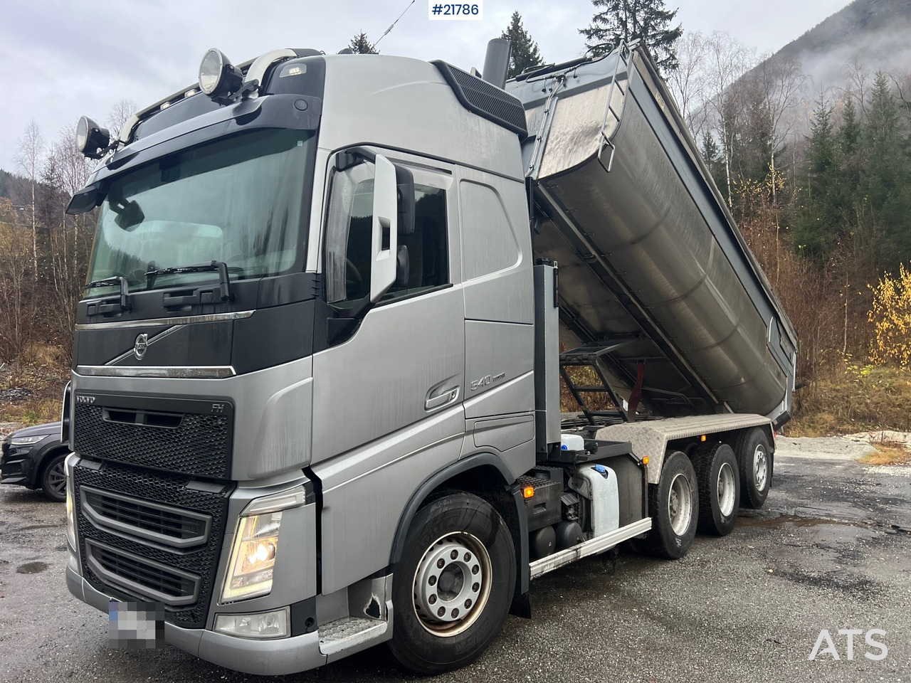 Volvo FH540 8x4 asfaltbil m/ mtdk k218 2 akslet asfalthenger - Kipper vrachtwagen: afbeelding 1 Volvo FH540 8x4 asfaltbil m/ mtdk k218 2 akslet asfalthenger - Kipper vrachtwagen: afbeelding 1