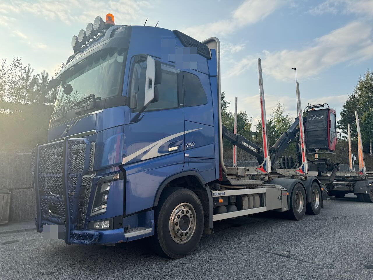 Volvo FH750 - Houttransport, Kraanwagen: afbeelding 1 Volvo FH750 - Houttransport, Kraanwagen: afbeelding 1