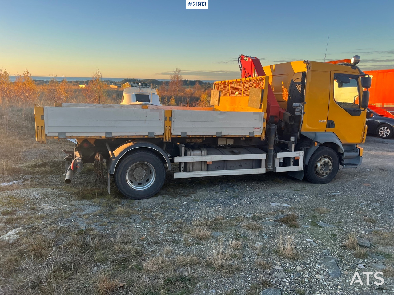 Volvo FL240 - Kraanwagen: afbeelding 3 Volvo FL240 - Kraanwagen: afbeelding 3