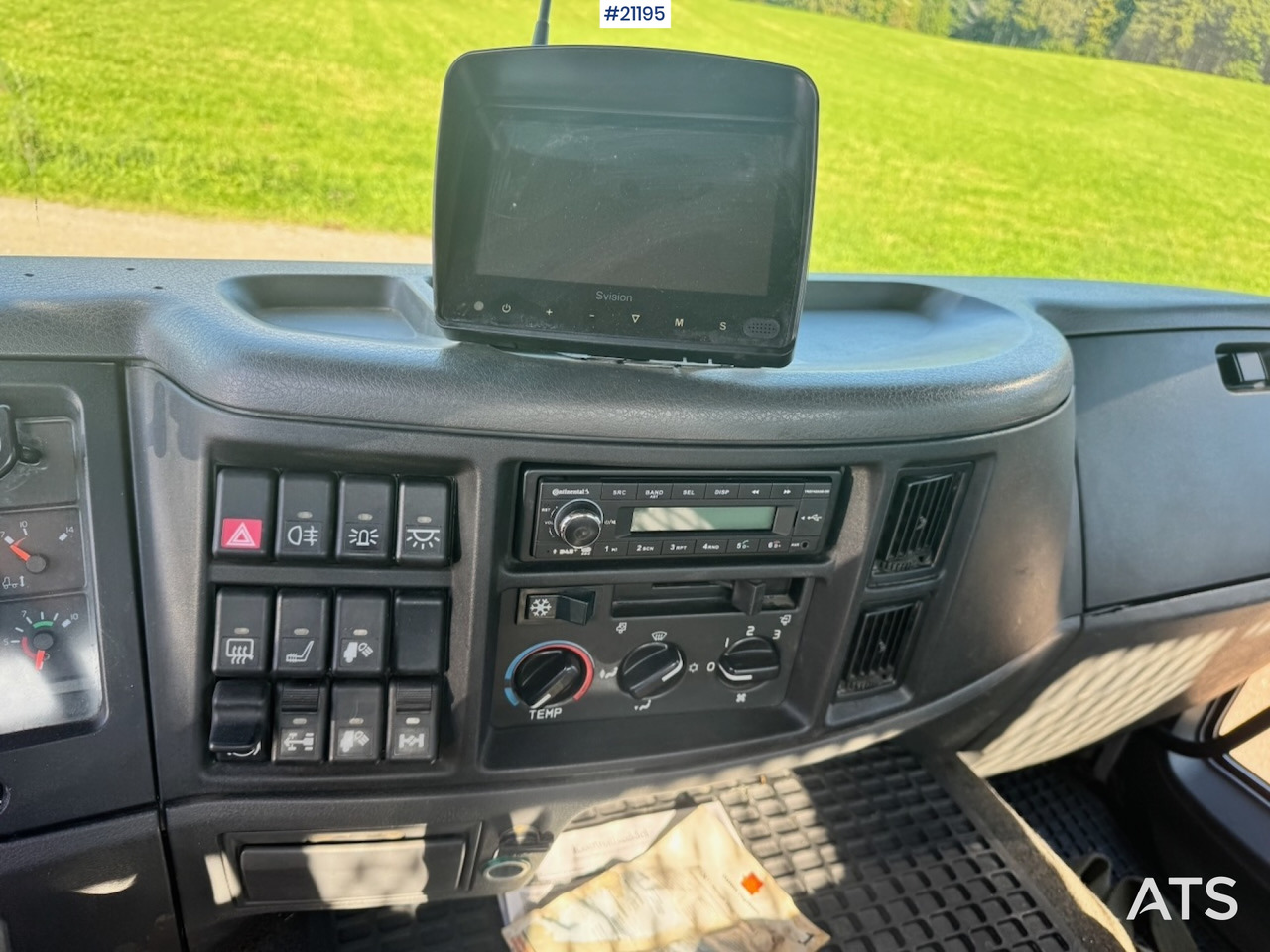 Vrachtwagen met open laadbak Volvo FL250: afbeelding 24