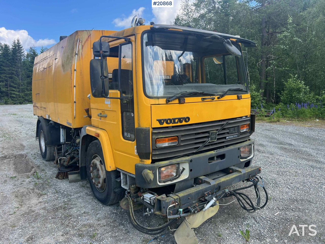 Volvo FL616 - Veegwagen: afbeelding 1 Volvo FL616 - Veegwagen: afbeelding 1