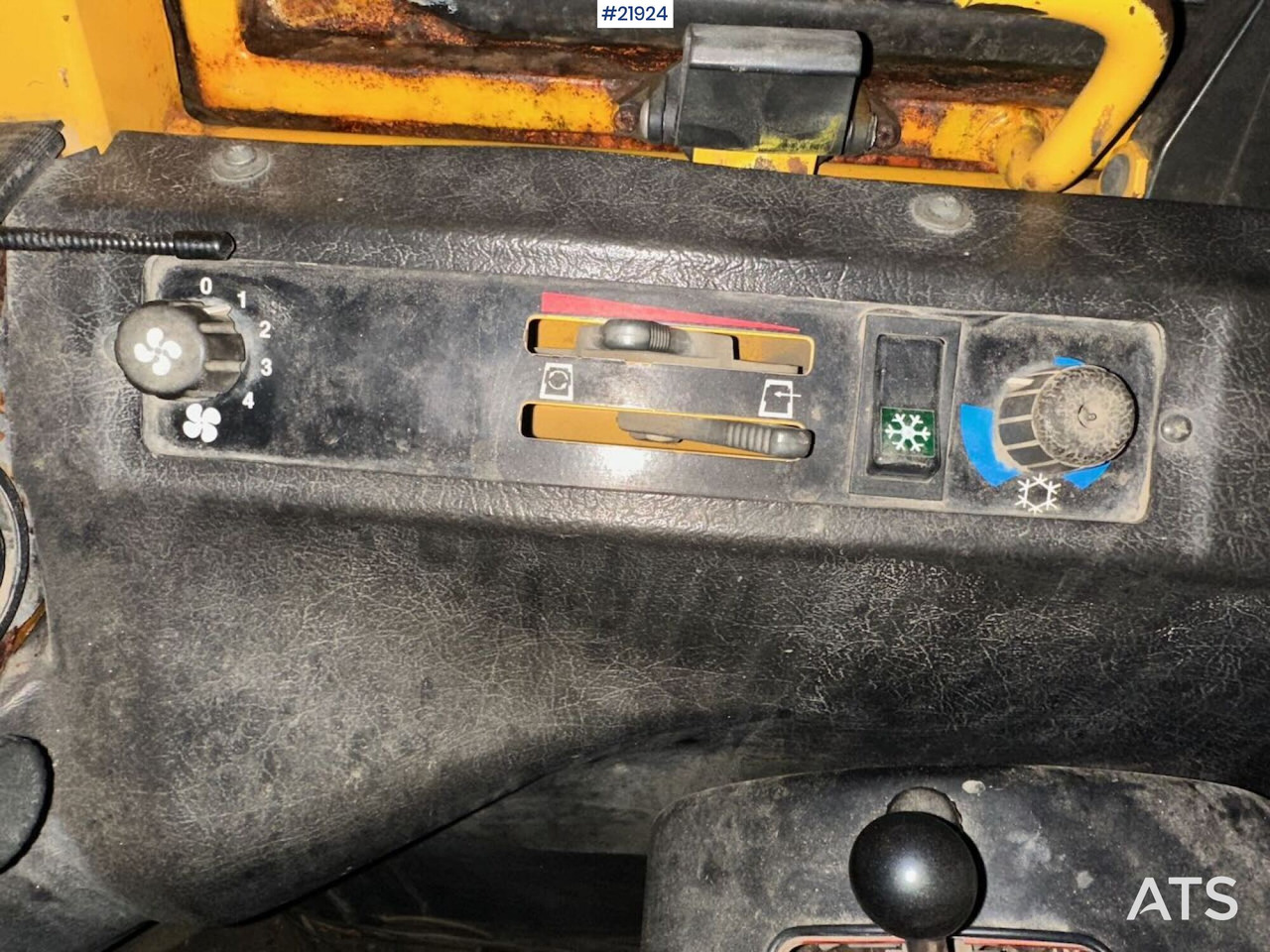 Wiellader Volvo L70 hjullaster med klappvinge, pallegafler og planeringsskuffe: afbeelding 25