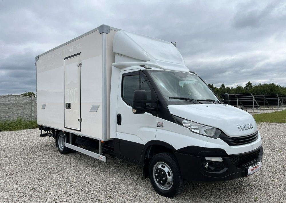 Iveco Daily - Bestelwagen gesloten laadbak: afbeelding 1 Iveco Daily - Bestelwagen gesloten laadbak: afbeelding 1