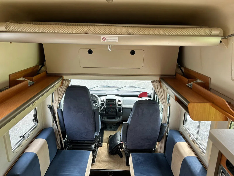 Hymer EXSIS 4 persoon's Prijs 25900 euro geen btw - Half integraal camper: afbeelding 5 Hymer EXSIS 4 persoon's Prijs 25900 euro geen btw - Half integraal camper: afbeelding 5