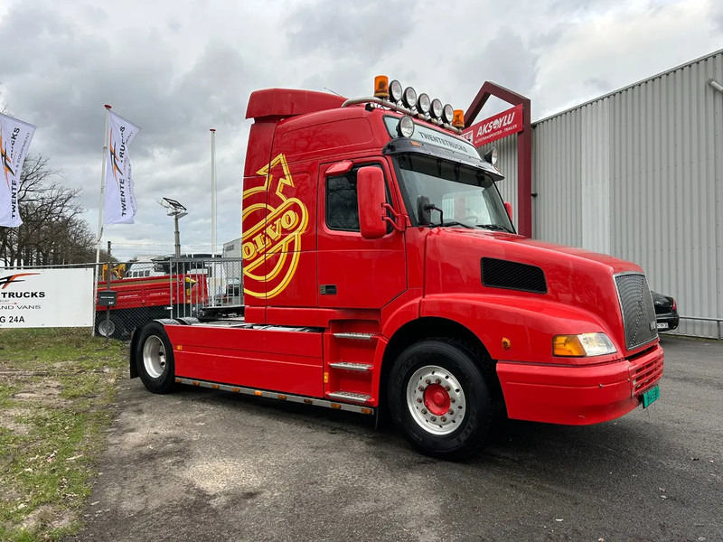 Volvo NH 12.460 4X2 460PK Globetrotter/ Manuel Gearbox / NL Truck - Trekker: afbeelding 3 Volvo NH 12.460 4X2 460PK Globetrotter/ Manuel Gearbox / NL Truck - Trekker: afbeelding 3