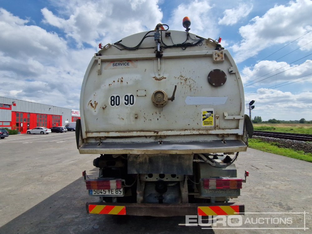 2002 Mercedes Axor 1829 - Veegwagen: afbeelding 4 2002 Mercedes Axor 1829 - Veegwagen: afbeelding 4