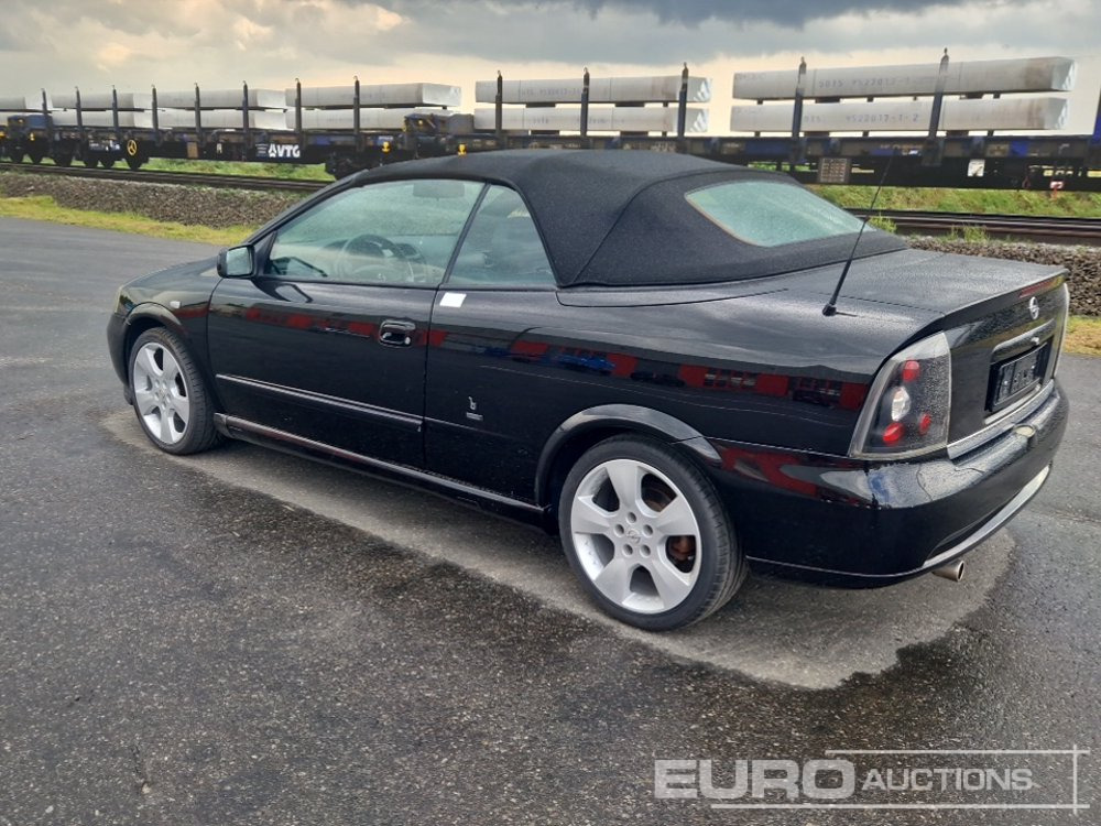2002 Opel Astra - Personenwagen: afbeelding 2 2002 Opel Astra - Personenwagen: afbeelding 2