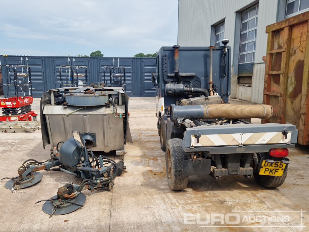 2006 Hako City Master 2000 - Veegwagen: afbeelding 4 2006 Hako City Master 2000 - Veegwagen: afbeelding 4