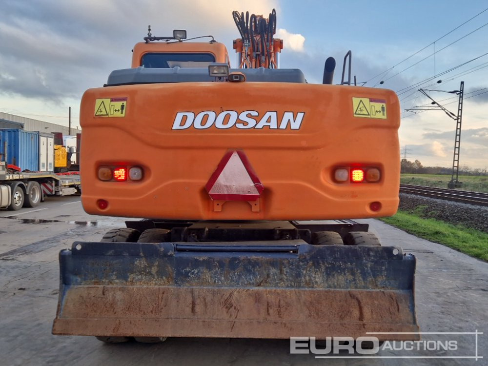 2010 Doosan DX170W - Mobiele graafmachine: afbeelding 4 2010 Doosan DX170W - Mobiele graafmachine: afbeelding 4