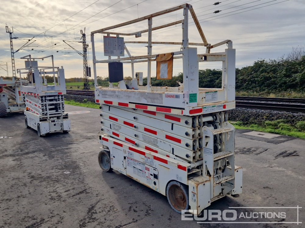 2013 Genie GS-3232 - Schaarlift: afbeelding 2 2013 Genie GS-3232 - Schaarlift: afbeelding 2