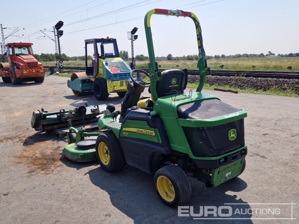 2017 John Deere 1570 - Gazonmaaier: afbeelding 2 2017 John Deere 1570 - Gazonmaaier: afbeelding 2