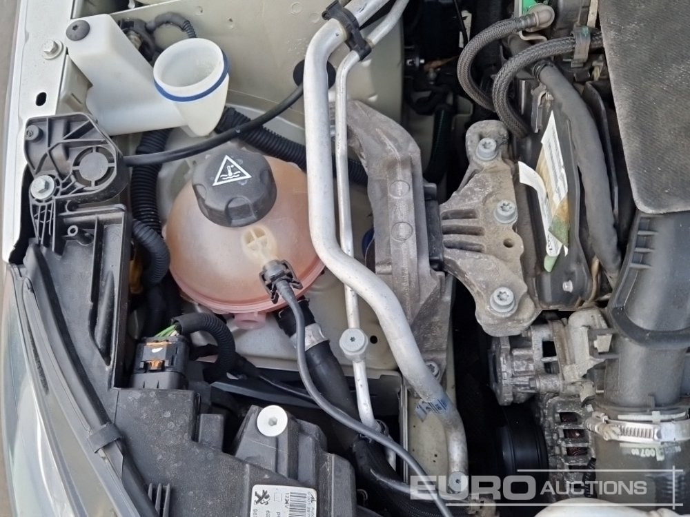 Personenwagen 2017 Peugeot 308 HB: afbeelding 21