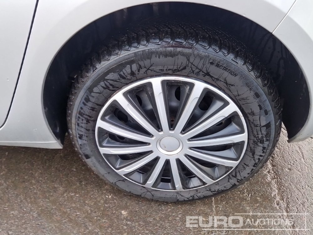 Personenwagen 2017 Peugeot 308 HB: afbeelding 16